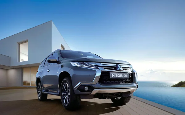 Pajero Sport giá bao nhiêu? Cạnh tranh, chất lượng tuyệt hảo 3 Pajero Sport giá bao nhiêu? Giá Pajero Sport 2023 có giá từ 1.130 tỷ đồng