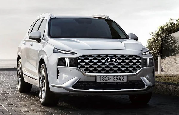 Pajero Sport giá bao nhiêu? Cạnh tranh, chất lượng tuyệt hảo 4 Hyundai SantaFe có mức giá từ 1.055 tỷ đồng