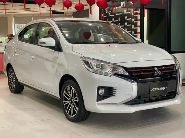 Attrage là một mẫu sedan 5 chỗ hạng B trong dòng xe Mitsubishi tại Việt Nam