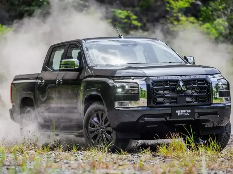Giá Bán Mitsubishi Triton mới 2024 tháng 9/2024 1 Mitsubishi Triton 2024 ra mắt toàn cầu tại Thái Lan với thiết kế hiện đại và công nghệ tiên tiến