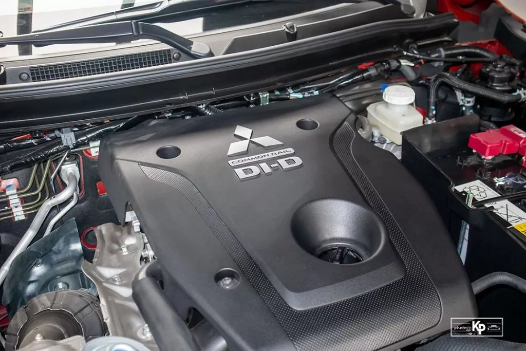 Mitsubishi Triton 2024 động cơ Diesel MIVEC tăng áp tiết kiệm nhiên liệu, hiệu suất bền bỉ và an toàn khi di chuyển