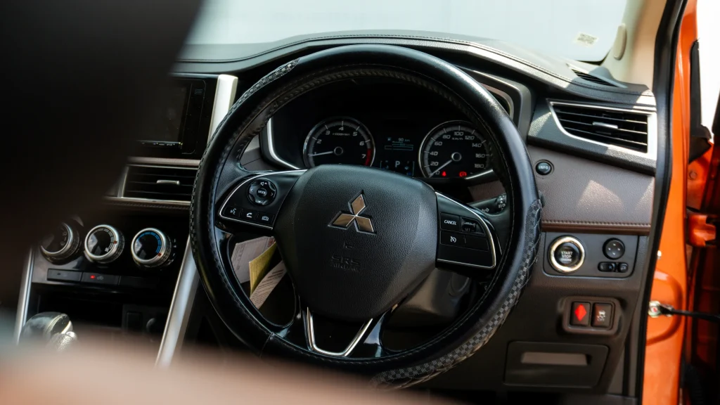 mitsubishi banner 2