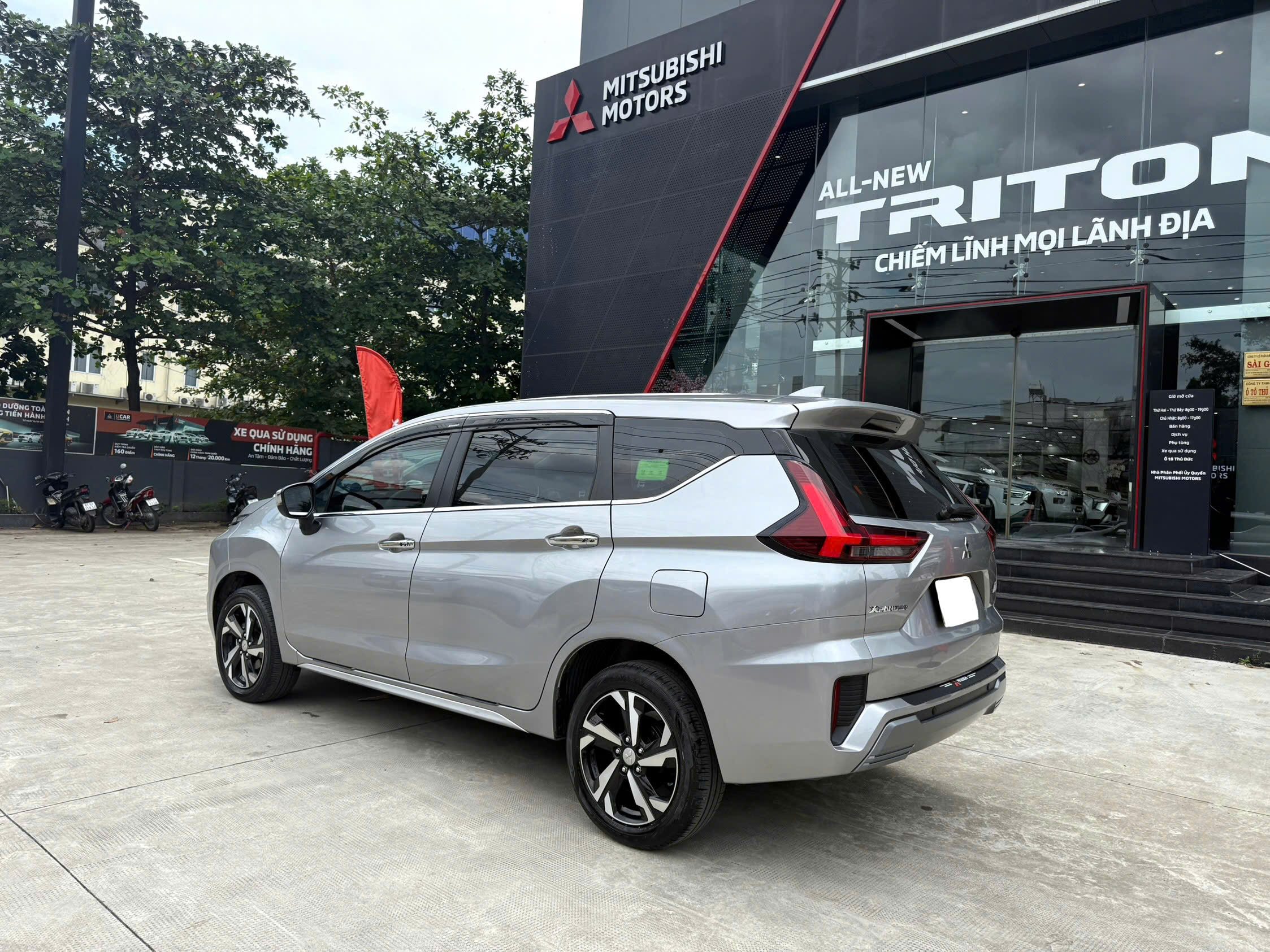 Mitsubishi Xpander Premium