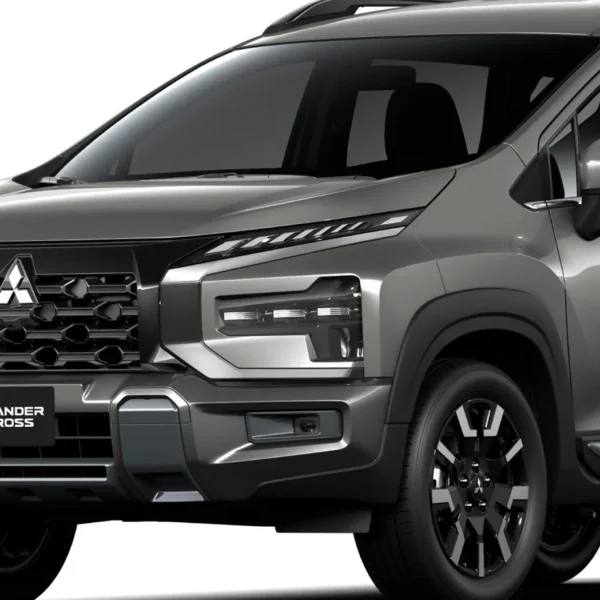 Thiết kế lưới tản nhiệt mới phong cách hơn, đậm chất SUV, tạo dấu ấn khác biệt cho Xpander Cross.