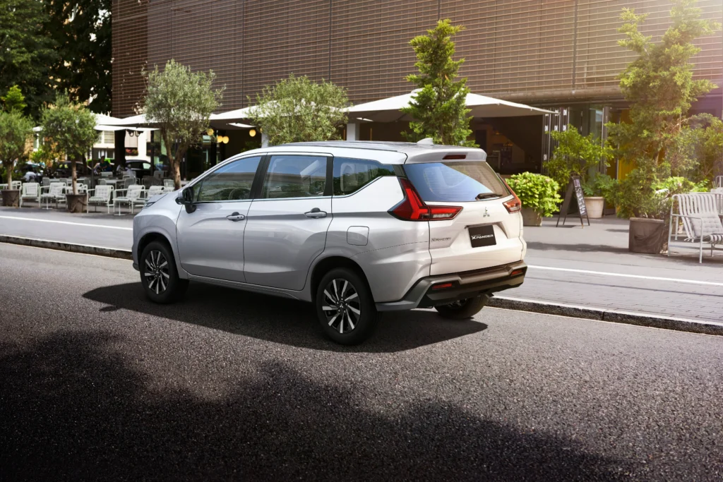 Mức tiêu thụ nhiên liệu ấn tượng của Mitsubishi Xpander 2026 giúp người dùng yên tâm di chuyển xa mà vẫn tiết kiệm chi phí.