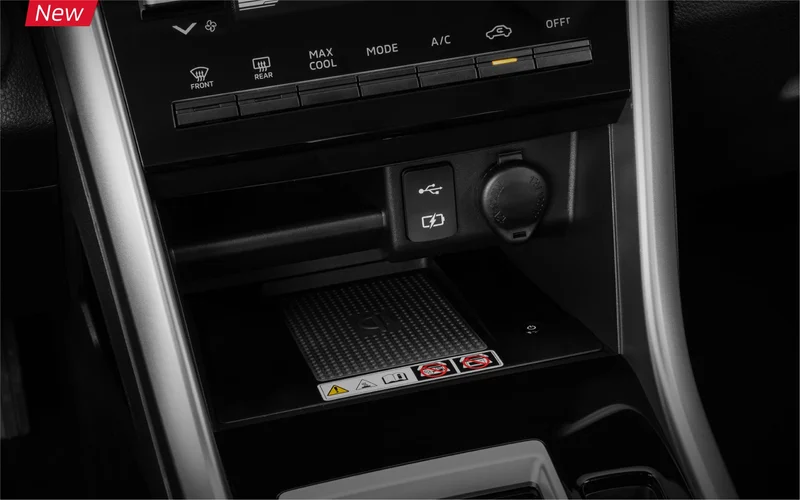 Mitsubishi Xpander 2026: Khi nào ra mắt, có gì mới, giá bao nhiêu? 12 Mitsubishi Xpander 2026 trang bị cổng sạc USB Type-C hiện đại, đáp ứng nhu cầu kết nối tiện lợi.