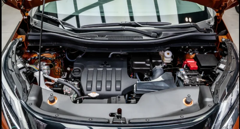 Mitsubishi Xpander Cross 2023: Đánh giá chi tiết & Giá lăn bánh mới nhất 3 Mitsubishi Xpander Cross 2023 trang bị động cơ MIVEC 1.5L bền bỉ, vận hành mượt mà và tiết kiệm nhiên liệu.
