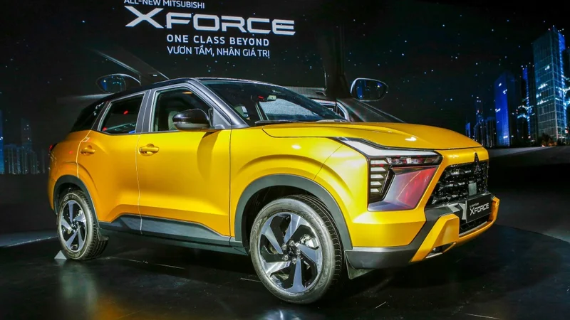 Đèn LED Dynamic Shield đặc trưng của Mitsubishi không chỉ tăng khả năng chiếu sáng mà còn khẳng định cá tính hiện đại.