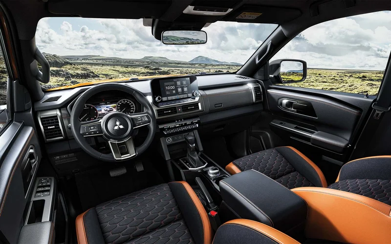 Không gian nội thất rộng rãi thư giãn cho tất cả hành khách.