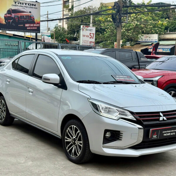 Mitsubishi Attrage CVT 2024