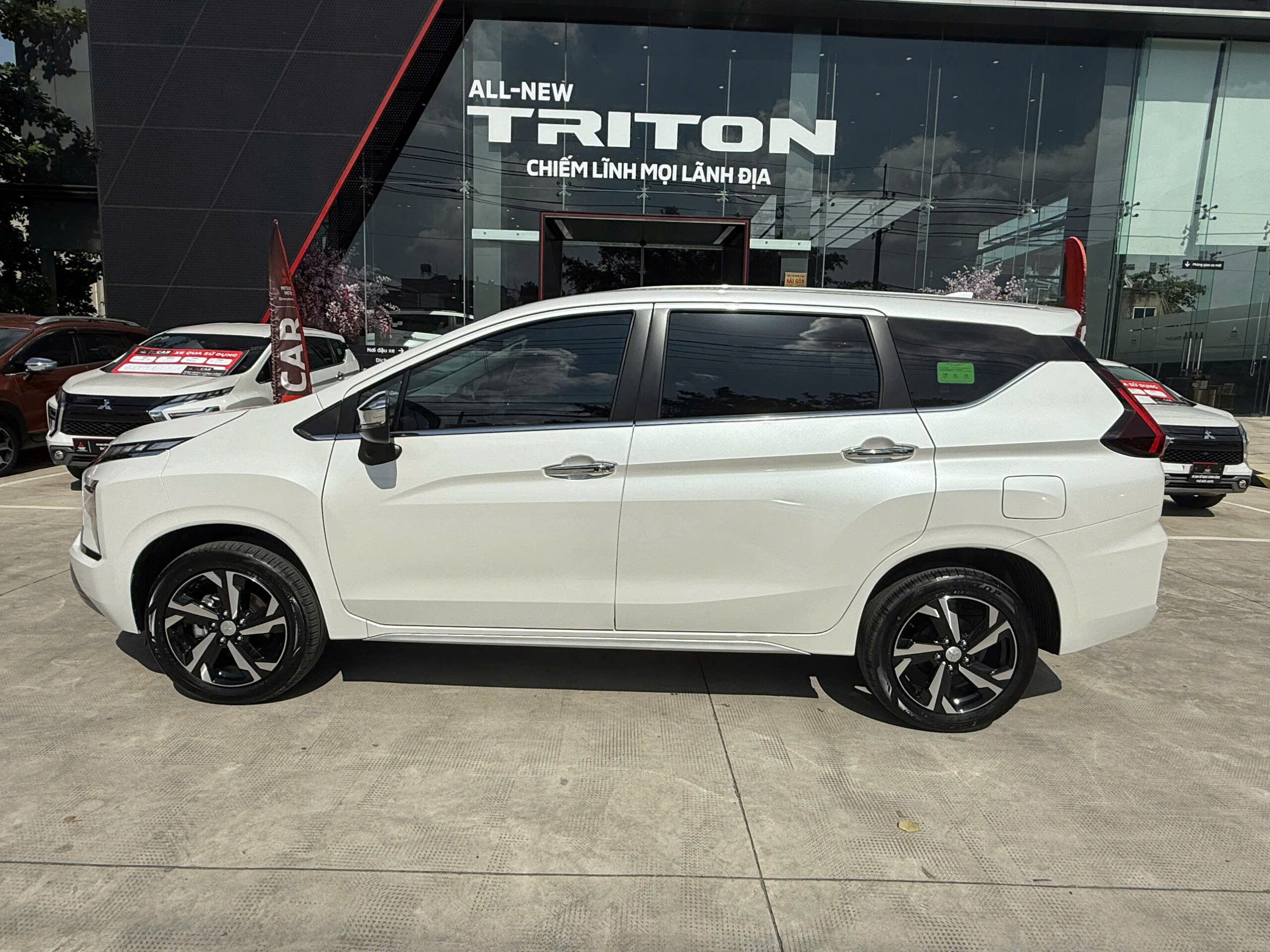 Mitsubishi Xpander Premium 25
