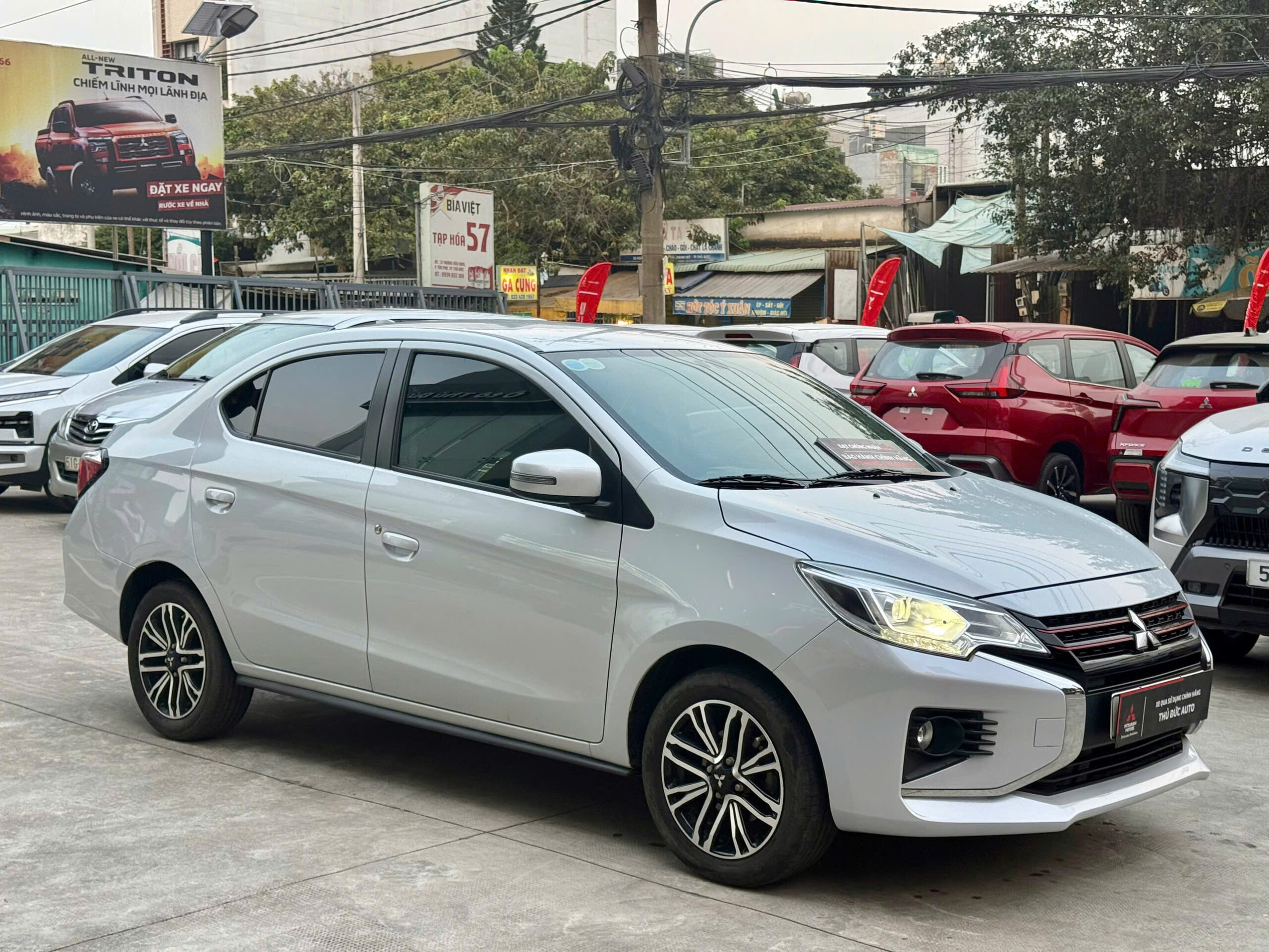 Mitsubishi Attrage Premium 2023