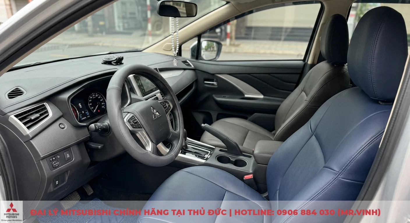Sinh năm 1983 mua xe màu gì: Chọn màu hợp phong thủy, may mắn 3 Cách hóa giải màu xe Mitsubishi không hợp mệnh bằng việc sử dụng bọc ghế da màu xanh dương và vật phẩm phong thủy trên taplo
