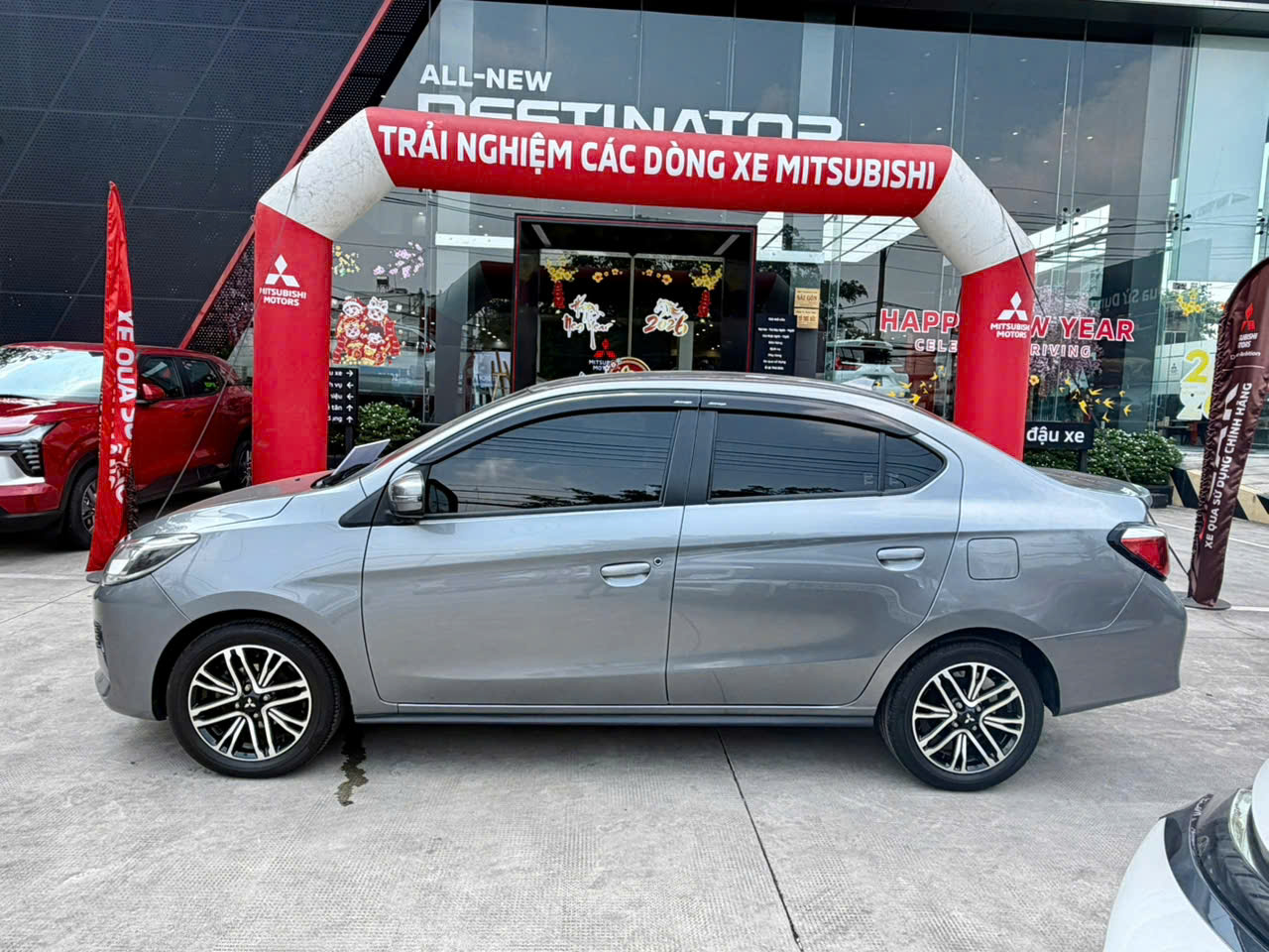 Attrage CVT 2021 2 Mitsubishi Attrage CVT 2021
