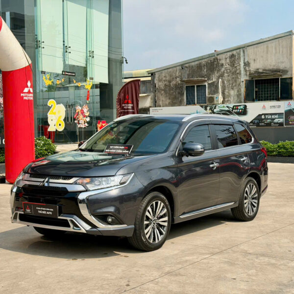 Trang Chủ 20 Mitsubishi Outlander CVT 2022