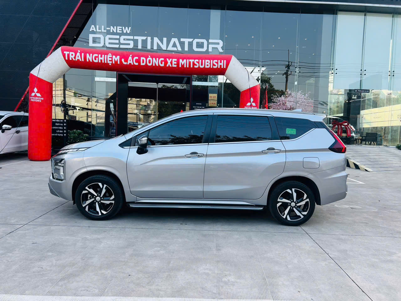 Mitsubishi Xpander Premium 2024