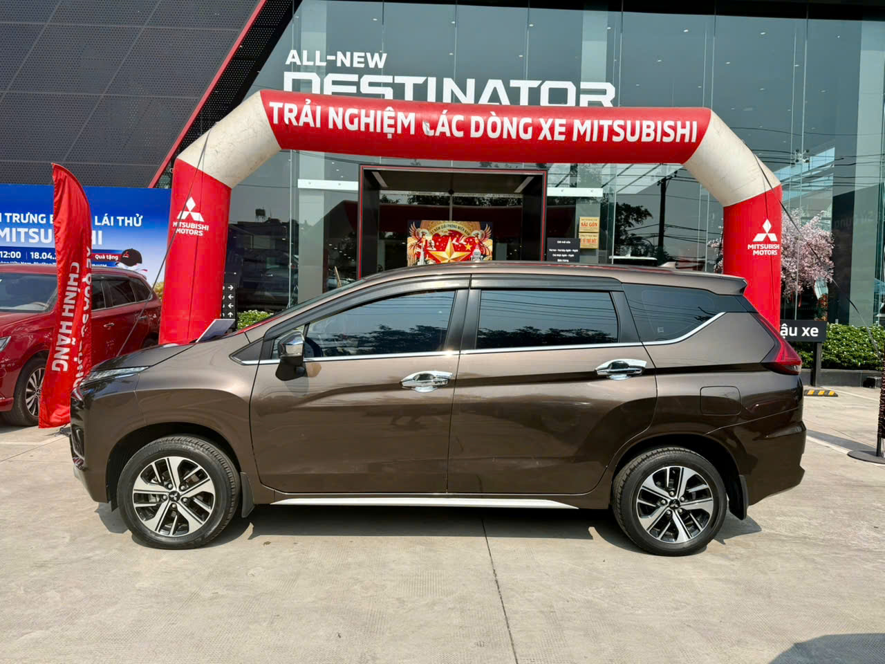 Xpander AT 2019 2 Mitsubishi Xpander AT 2019