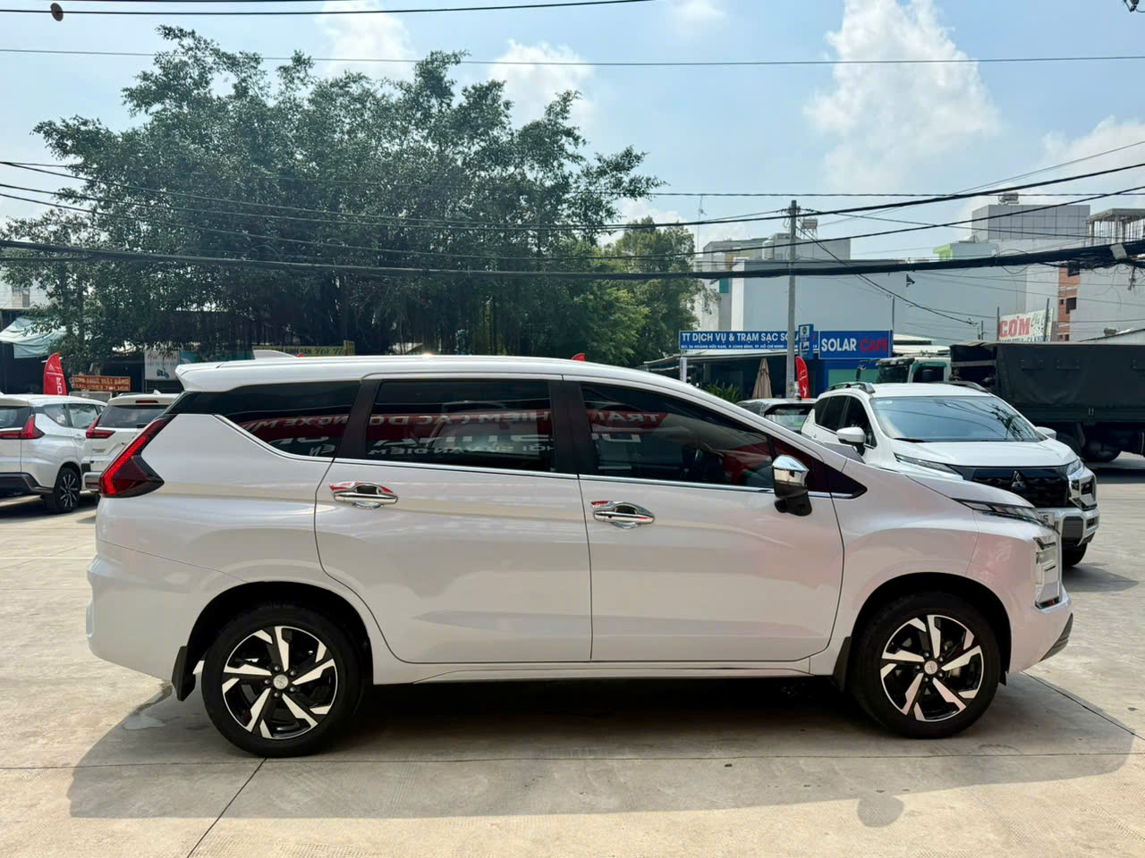 Xpander Premium 2023 2 Mitsubishi Xpander Premium 2023