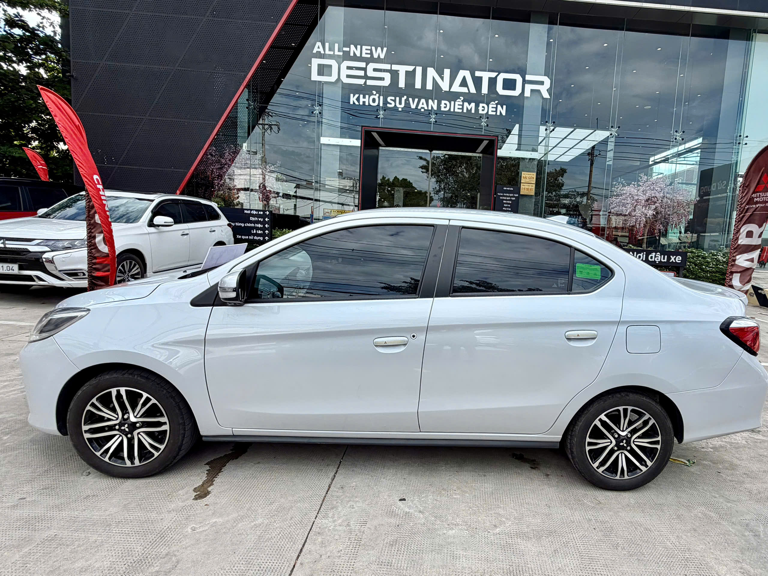 Mitsubishi Attrage CVT 2023