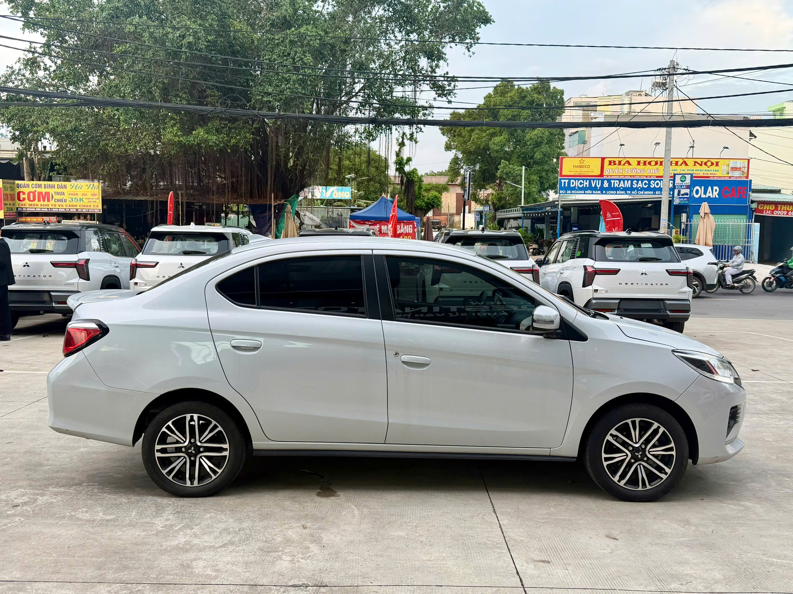 Mitsubishi Attrage Premium 2025