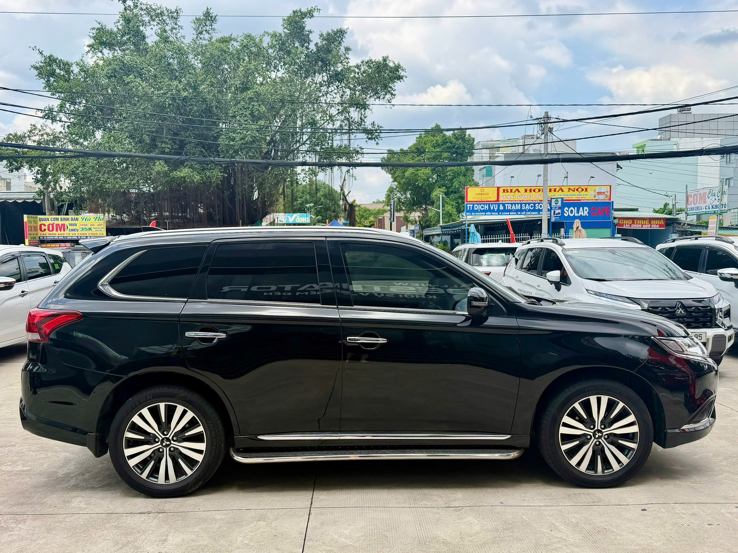 Outlander CVT 2023 2 Mitsubishi Outlander CVT 2023