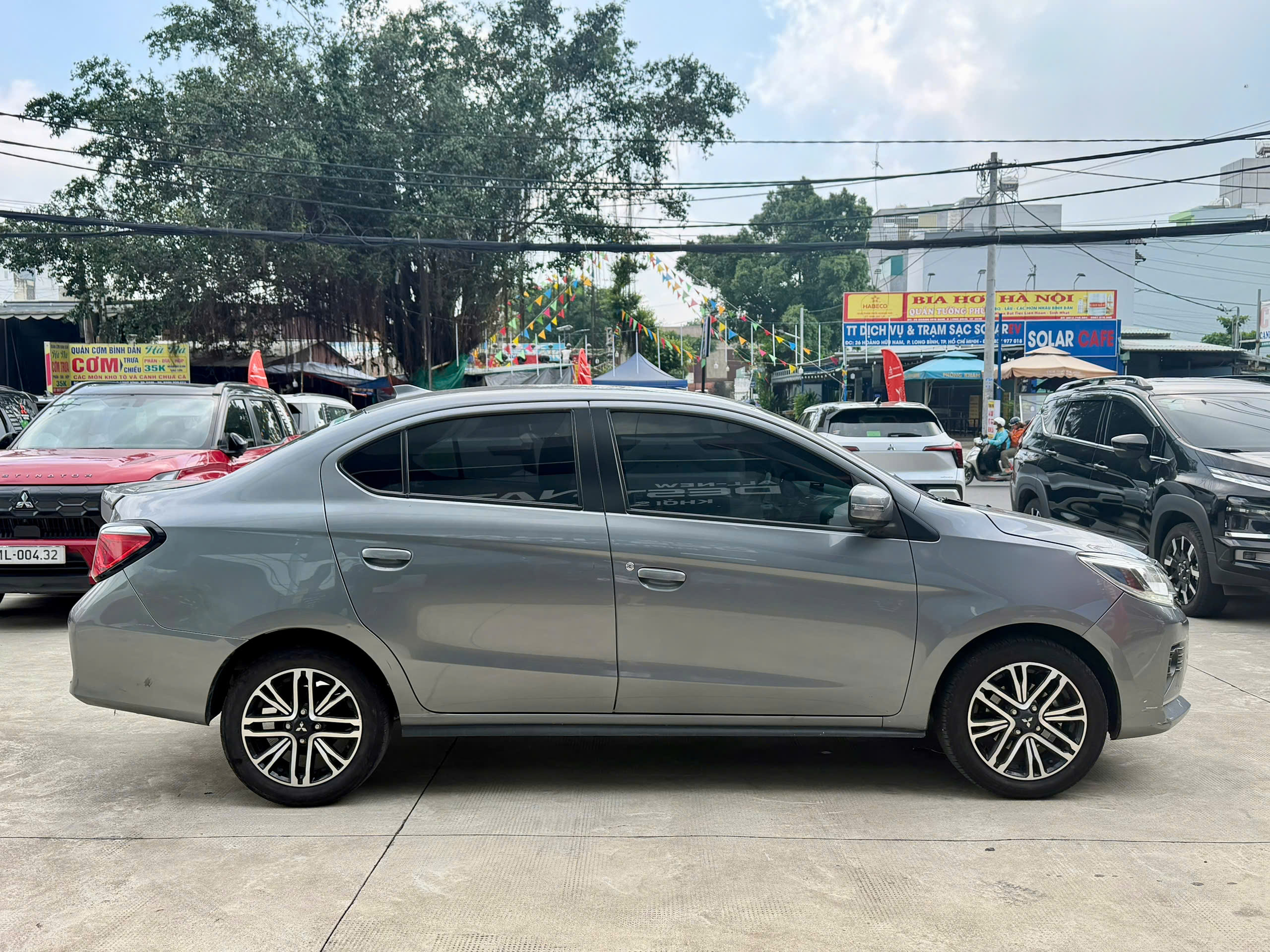 Mitsubishi Attrage Premium 2022