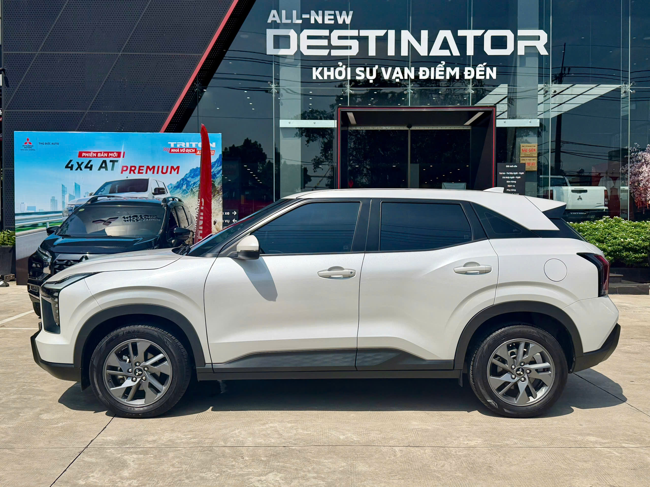 Mitsubishi Xforce GLX 2024