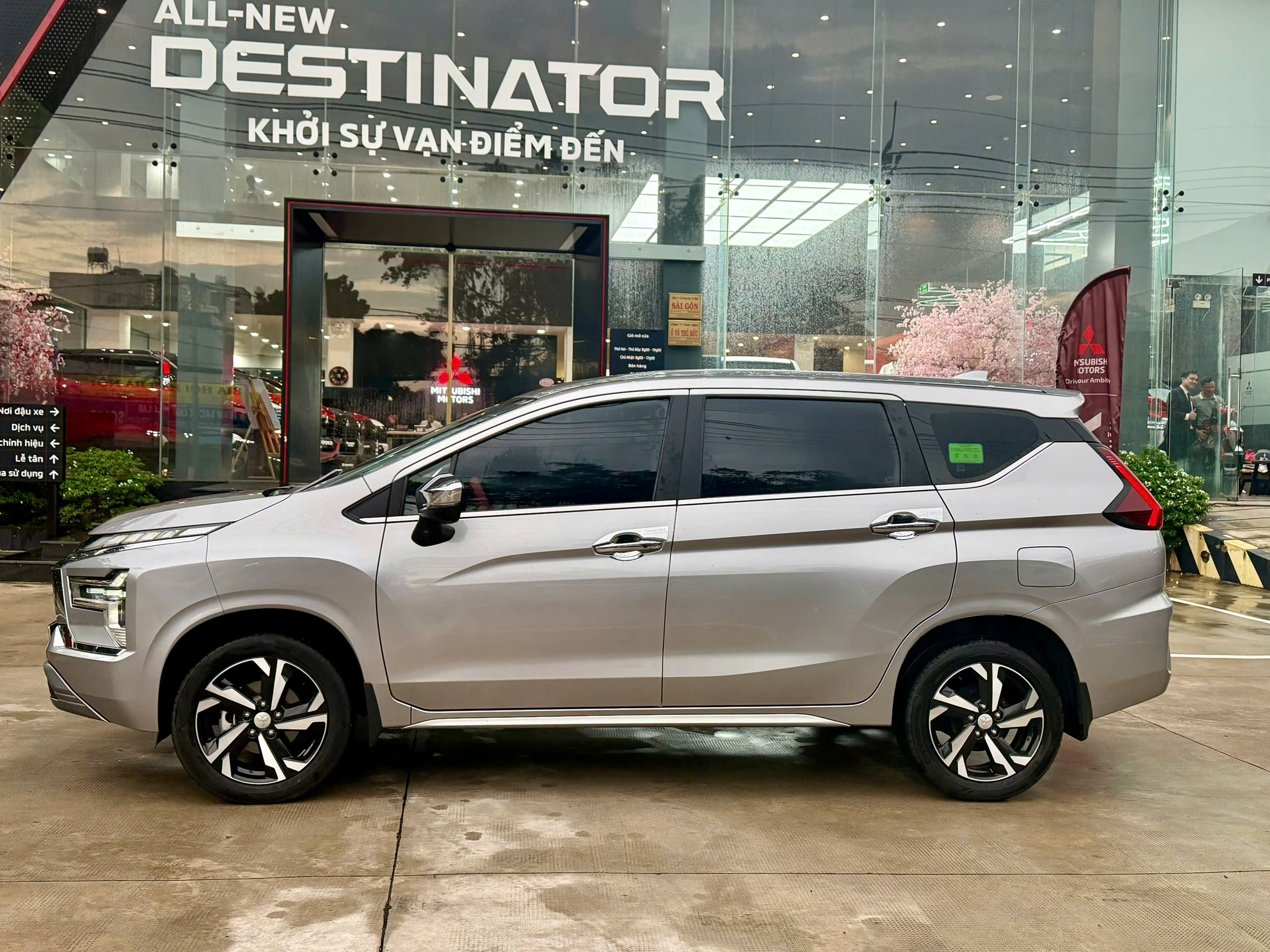 Xpander Premium 2025 1 Mitsubishi Xpander Premium 2025